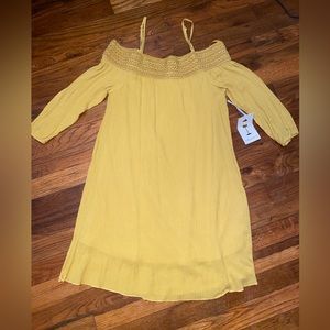 Mustard yellow fall weather dress